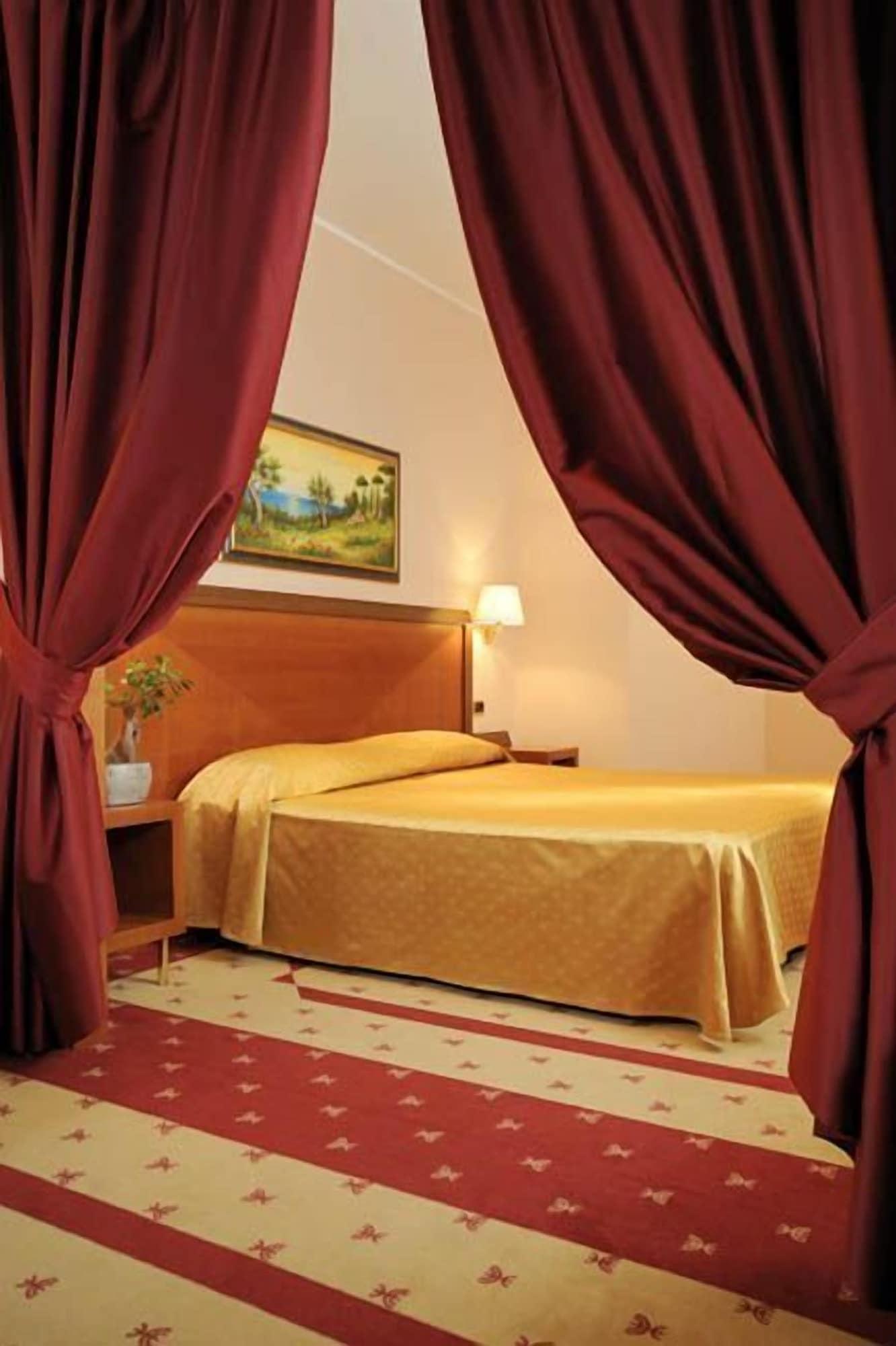 Grand Hotel La Chiusa Di Chietri Alberobello Bagian luar foto