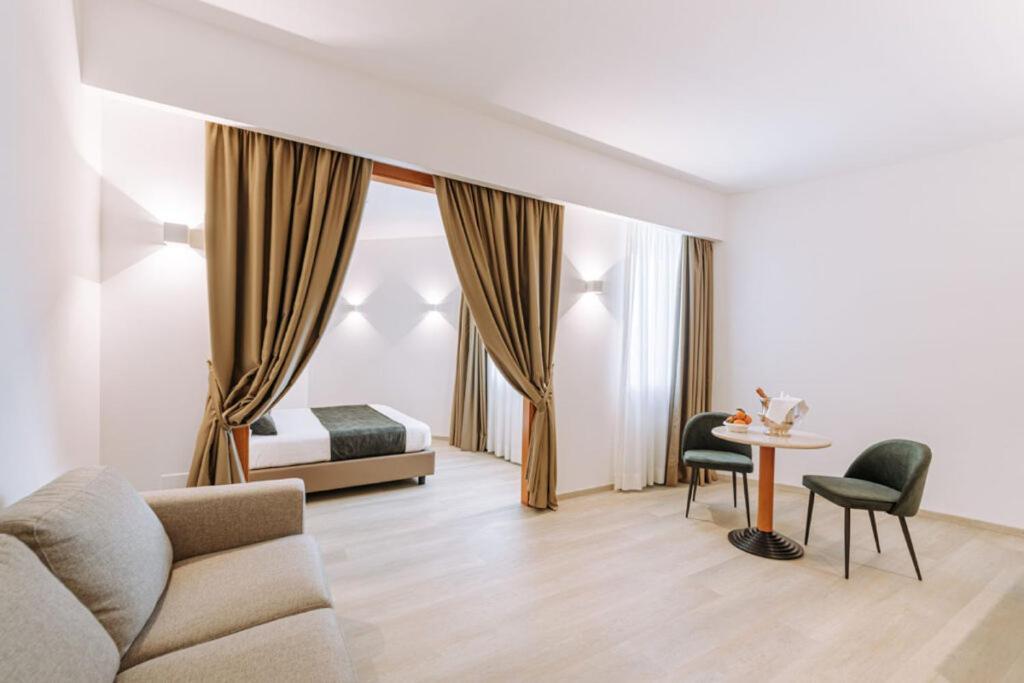 Grand Hotel La Chiusa Di Chietri Alberobello Bagian luar foto