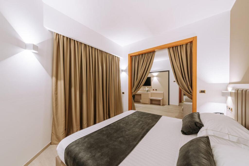 Grand Hotel La Chiusa Di Chietri Alberobello Bagian luar foto