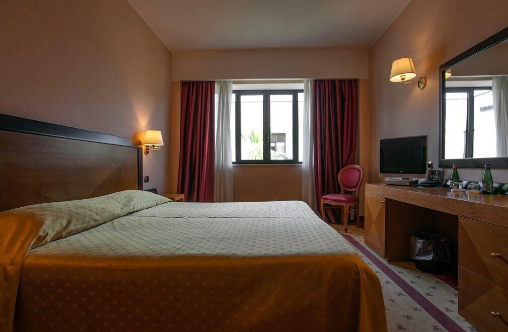 Grand Hotel La Chiusa Di Chietri Alberobello Bagian luar foto