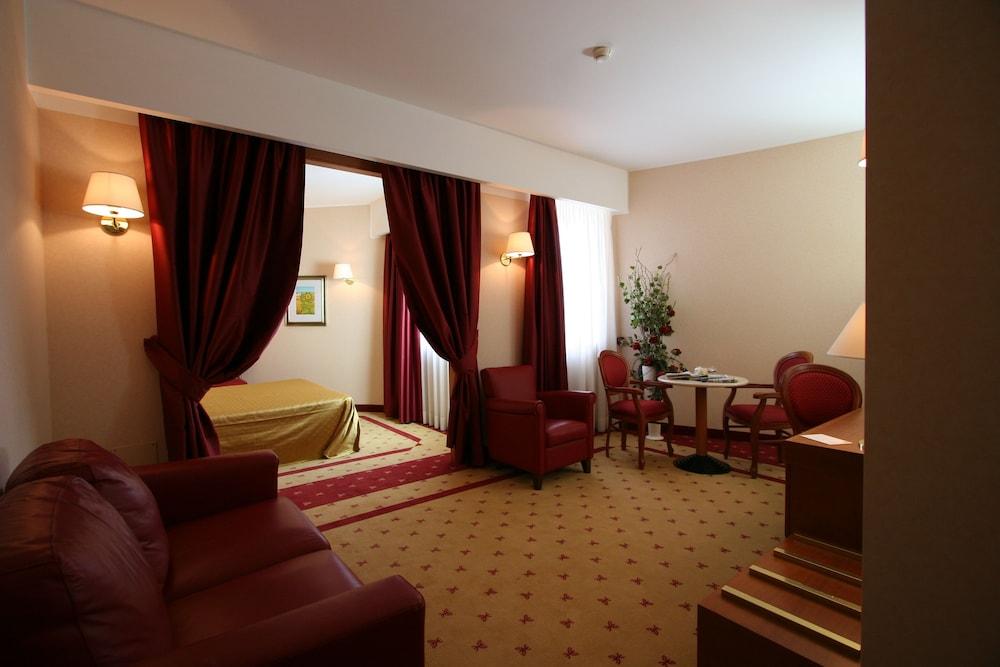 Grand Hotel La Chiusa Di Chietri Alberobello Bagian luar foto