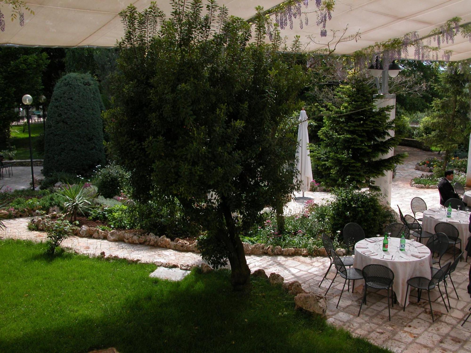 Grand Hotel La Chiusa Di Chietri Alberobello Bagian luar foto
